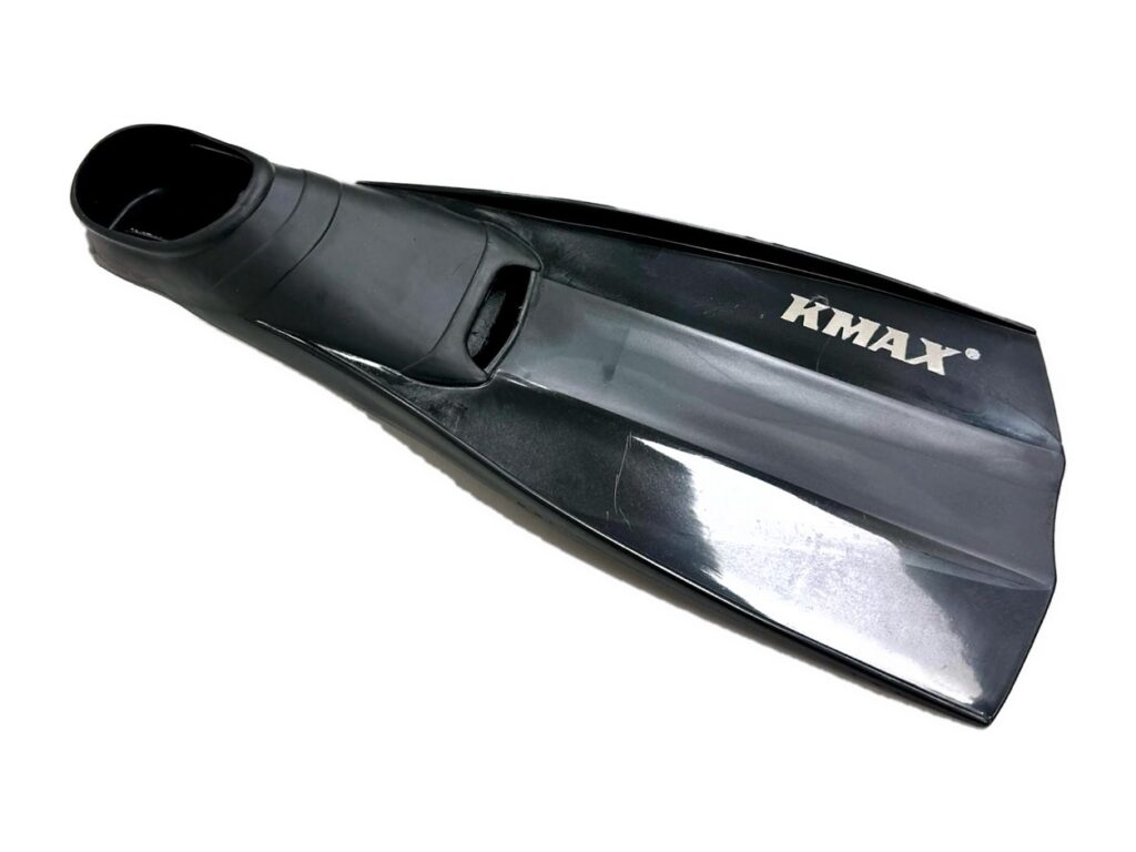Black KMAX diving fin