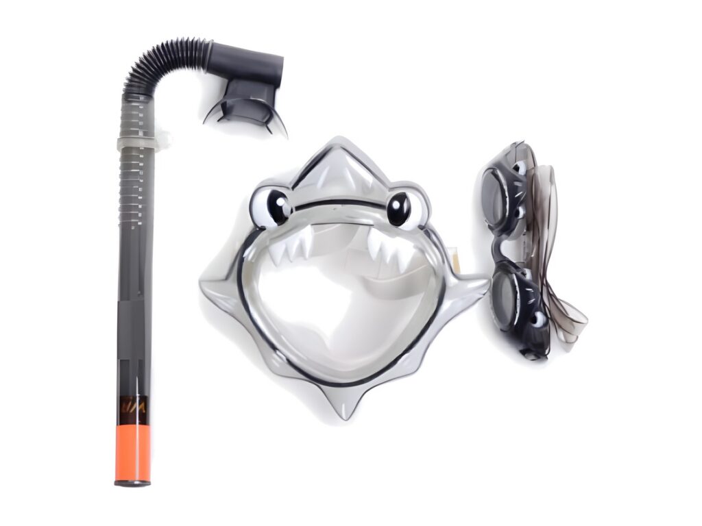 Kids' shark-shaped mask with a black snorkel